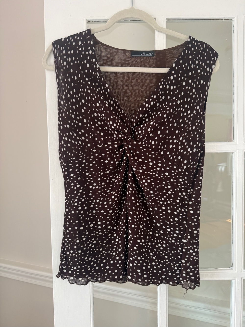 Willi Smith Sleeveless Brown Polka Dot Twist-Front Top
